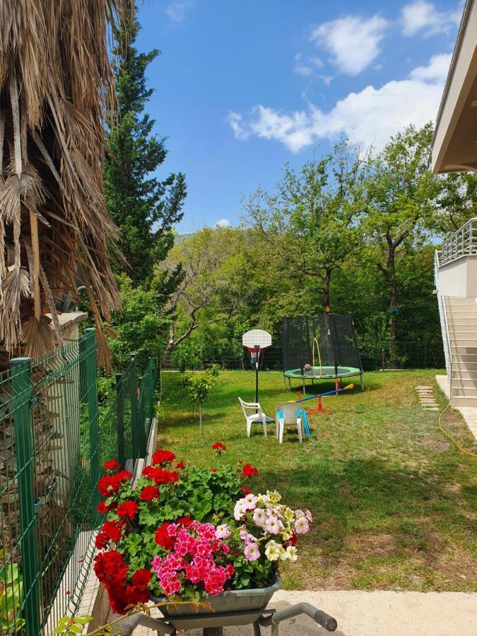 Villa Rada Igalo Buitenkant foto